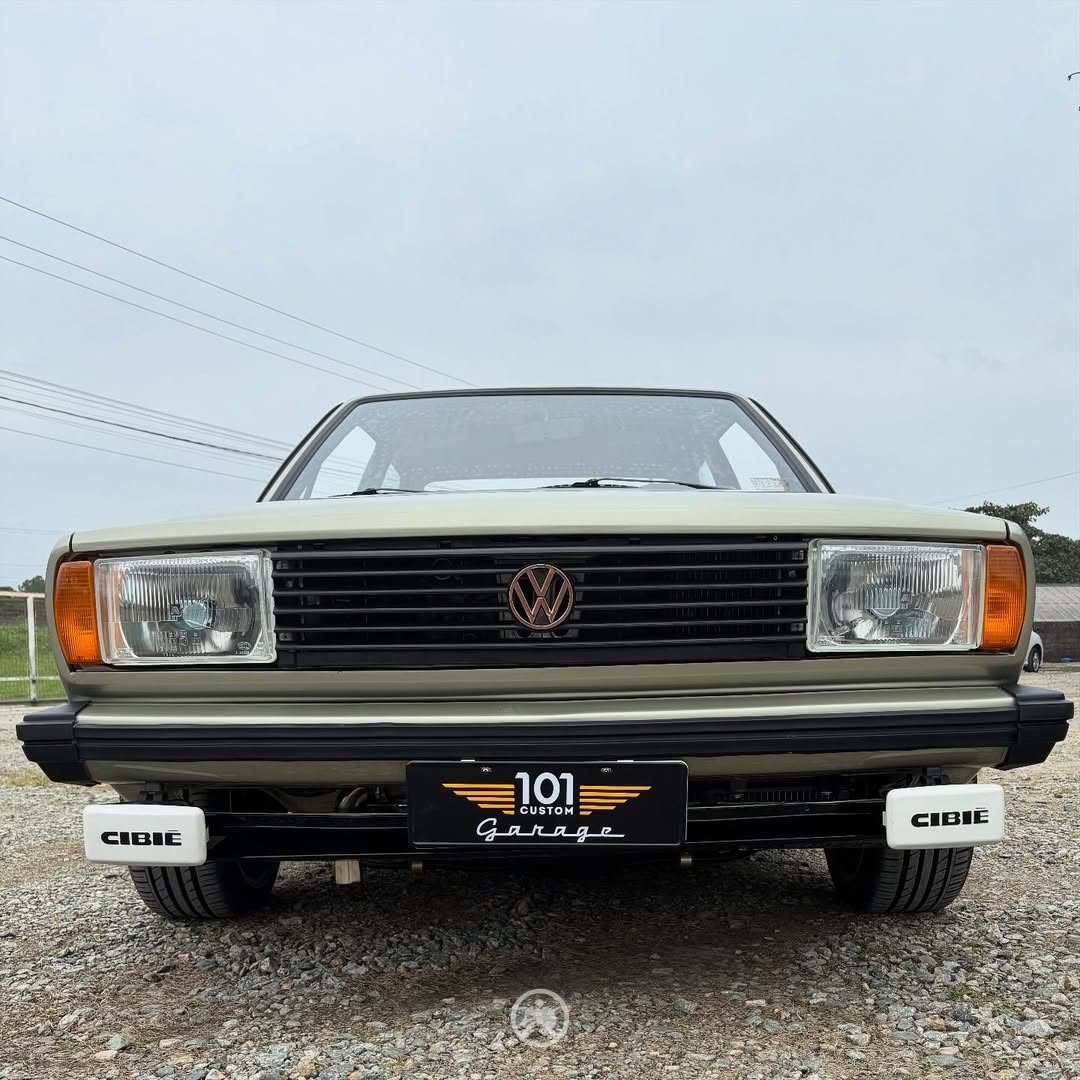Customização Volkswagen Voyage 1982: Projeto Sleeper com Toques Anos 80 — imagem 3